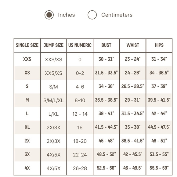NWOT SKIMS HIGH-WAISTED MID THIGH SHORT - Picture 4 of 6